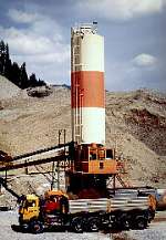 Zement Silo Autobahnbau